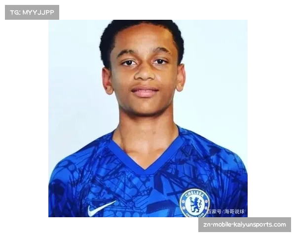 16岁前锋菲利普-冯陶贝参加拜仁一线队训练,被视为未来希望之星 16岁前锋菲利普-冯陶贝参加拜仁一线队训练,被视为未来希望之星